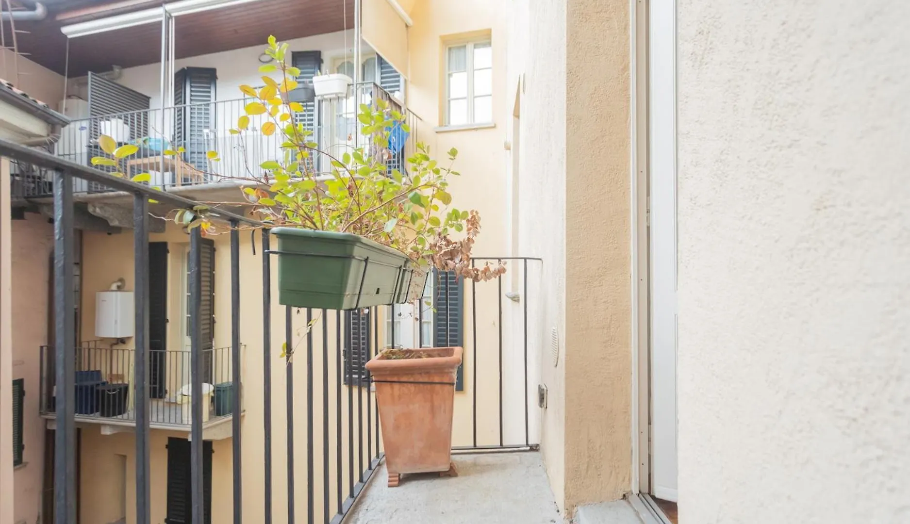 Viavi By Rent All Como Apartment